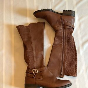 Excellent condition boots